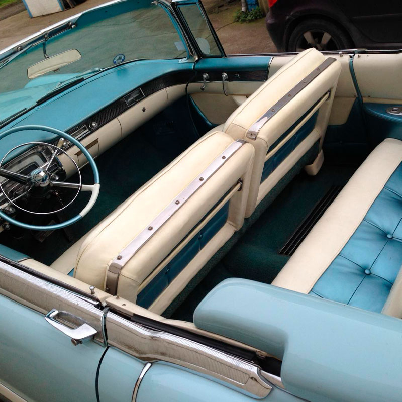 Intérieur de Cadillac Eldorado 1955 - Location Paris