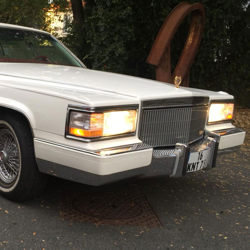 Cadillac Sedan 1992 Location Paris Ile de France